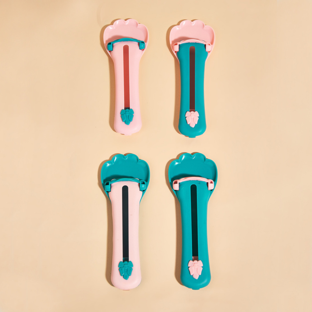 Cat Strip Spoon Feeder